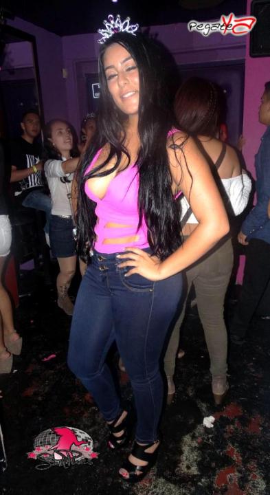 Foto 15 de Sampues - 1er FS Octubre en Discoteca Sam Pues Medellin, Medellín