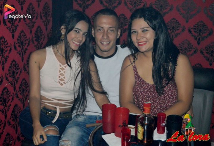 Foto 13 de La Lora - 1er / 2do Fds Sept. 2017 en La Lora Bar, Cali