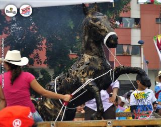 Foto 31 de Cabalgata Feria de Bucaramanga 2012 en Cabalgata Feria de Bucaramanga 2012, Bucaramanga