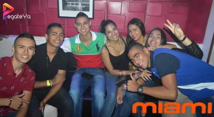 Foto 15 de Miami Bar Cali 2016-03-09 en Miami Bar Cali, Cali