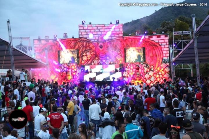 Foto 123 de TOMORROWLAKE Lago Calima en Fiestas Colombia, Medellín