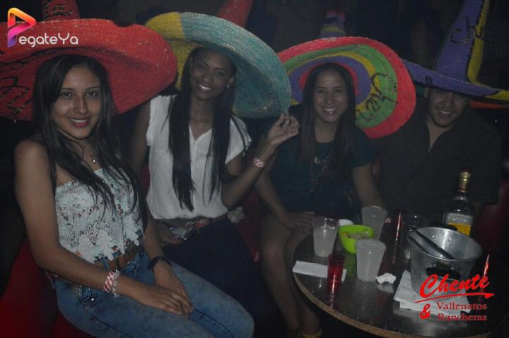 Foto 4 de Chente - Amor & Amistad 2016 en CHENTE Vallenatos y Rancheras, Cali
