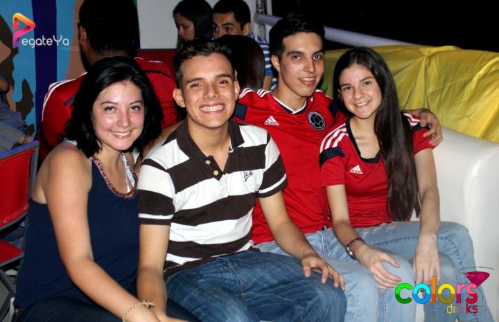 Foto 5 de Colors Dinks - 4to FDS Junio 2015 en Colors Dinks, Cali