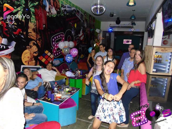 Foto 32 de living 80 - 1er Mayo 2016 en Living Ochentas Cali, Cali