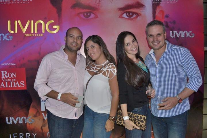 Foto 27 de Living Night Club - 3er Aniversario 2016 en Living Night Club, Cali