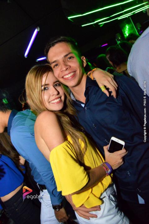 Foto 7 de PISO V - Sabado 2 de abril 2016 en Bar Piso V Bucaramanga, Bucaramanga