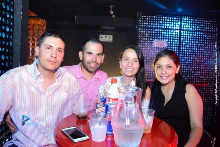Foto 17 de BLING - sabado 5 Sep 2015 en Bar Bling Bucaramanga, Bucaramanga