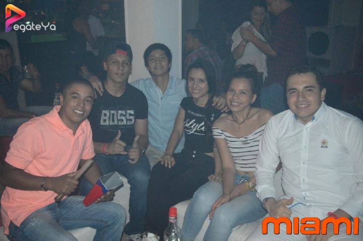 Foto 78 de Miami Bar - Amor & Amistad 2016 en Miami Bar Cali, Cali