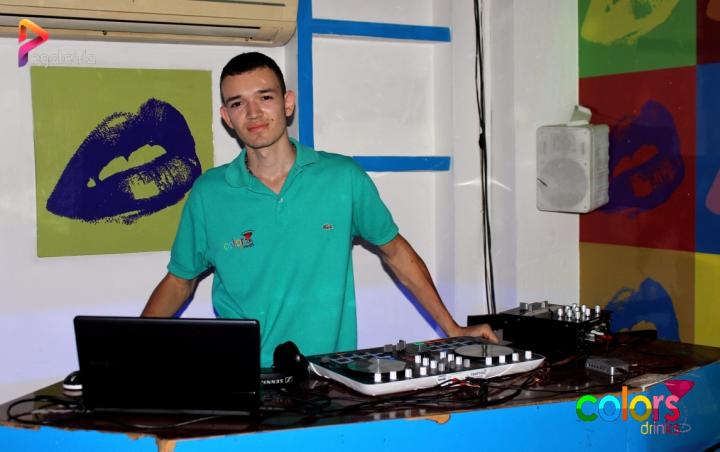 Foto 33 de Colors Drink - 3er FDS Junio 2015 en Colors Drink, Cali