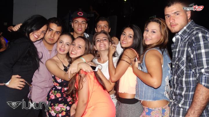 Foto 33 de Luxury - 5to FDS de Nov 2014 en Discoteca Luxury Medellin, Medellín
