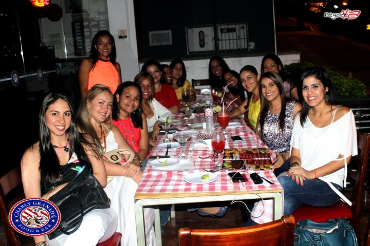 Foto 11 de Charly / Granada - Dic. 6 y 13 del 2014 en Charly, Cali