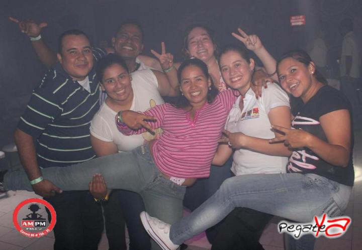 Foto 12 de Ampm Bar - Oct 11 en Am / PM Bar - Cali, Cali
