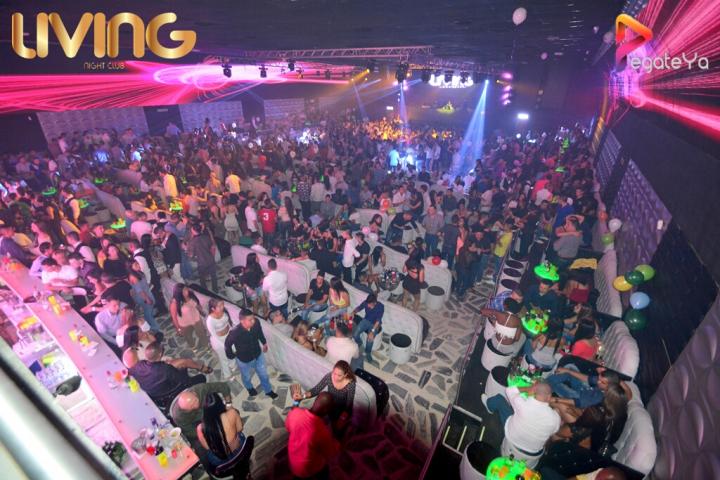 Foto 22 de Living Night Club - 2do fds Mayo 2016 en Living Night Club, Cali