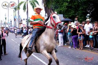 Foto 124 de Cabalgata Feria de Bucaramanga 2012 en Cabalgata Feria de Bucaramanga 2012, Bucaramanga