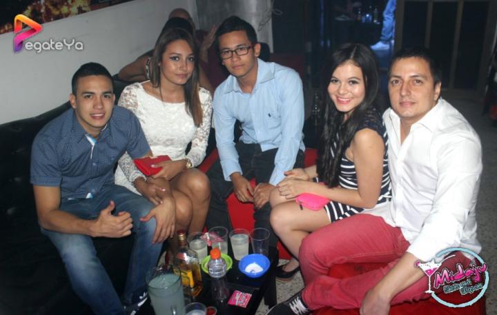 Foto 22 de Midaju - 4to FDS Sept 2015 en Midaju Bar