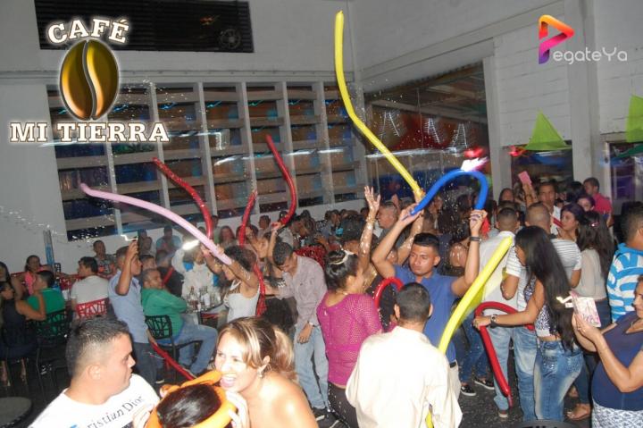 Foto 52 de Cafe mi Tierra - 5to Fds Abril 2016 en Cafe Mi Tierra, Cali