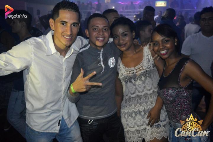 Foto 21 de Dubai & Cancun Night Club - 1er FDS Feb en Dubai Night Club