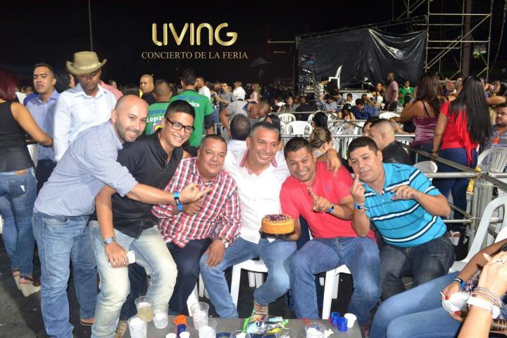Foto 27 de Living Conciertos Feria De Cali 2016 en Living Night Club, Cali