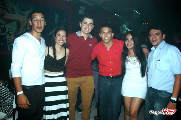 Foto 36 de Ampm Bar - Sept 13 2014 en Am / PM Bar - Cali, Cali