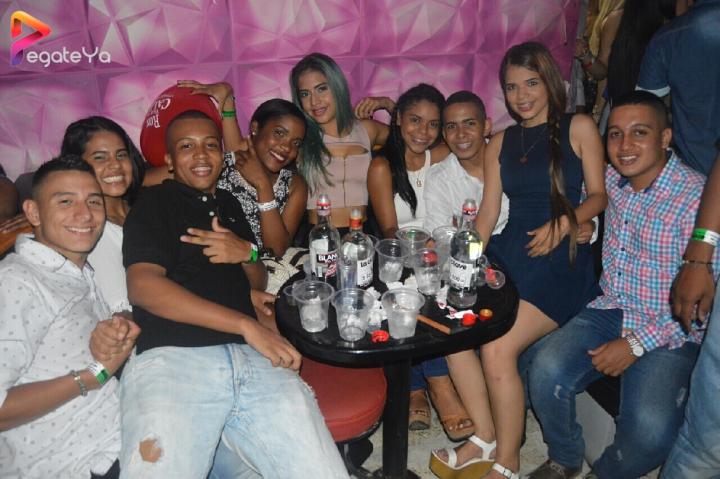 Foto 50 de la clave - AMOR & AMISTAD 2016 en La Clave Night Club, Cali