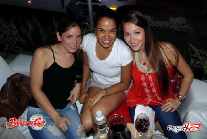 Foto 19 de Blondie - Amor y Amistad en Blondie Bar Cali, Cali