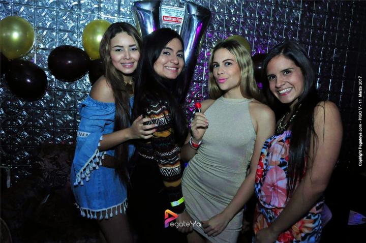Foto 10 de Piso V - Sabado 11 de marzo de 2017 en Bar Piso V Bucaramanga, Bucaramanga