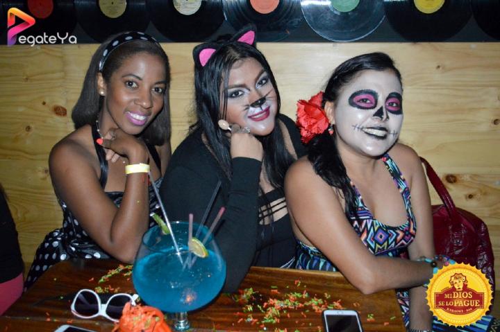 Foto 4 de Mi Dios Se Lo Pague - Hallowen 2016 en Fonda Mi Dios Se Lo Pague, Cali