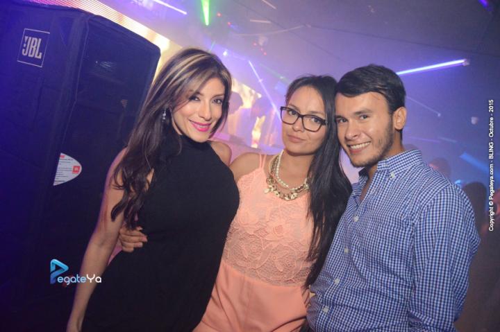 Foto 10 de Bar Bling - viernes 16 oct 2015 en Bar Bling Bucaramanga, Bucaramanga
