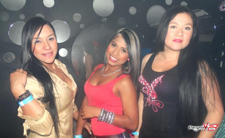 Foto 11 de Luxury - Septiembre 13 en Discoteca Luxury Medellin, Medellín