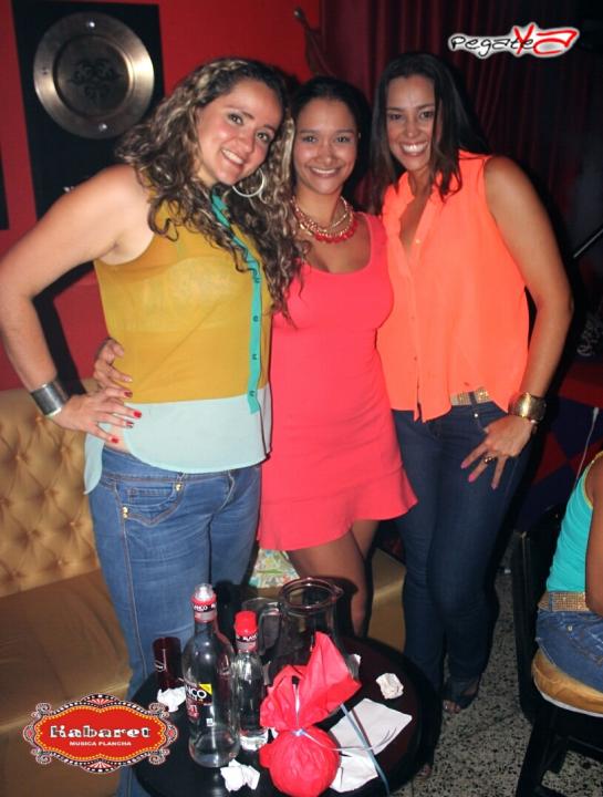 Foto 9 de Kabaret Bar - Amor y Amistad en Kabaret - Granada, Cali