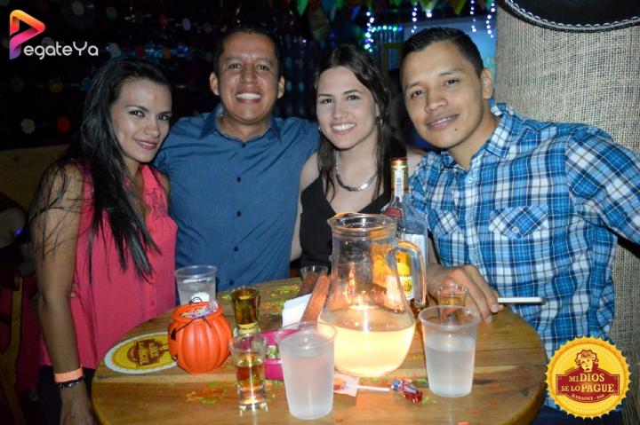 Foto 68 de Mi Dios Se Lo Pague - Hallowen 2016 en Fonda Mi Dios Se Lo Pague, Cali