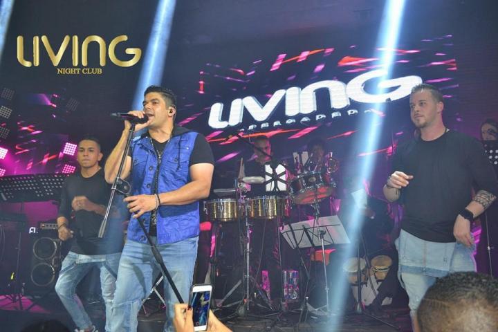 Foto 28 de Living Night Club - 3er Aniversario 2016 en Living Night Club, Cali