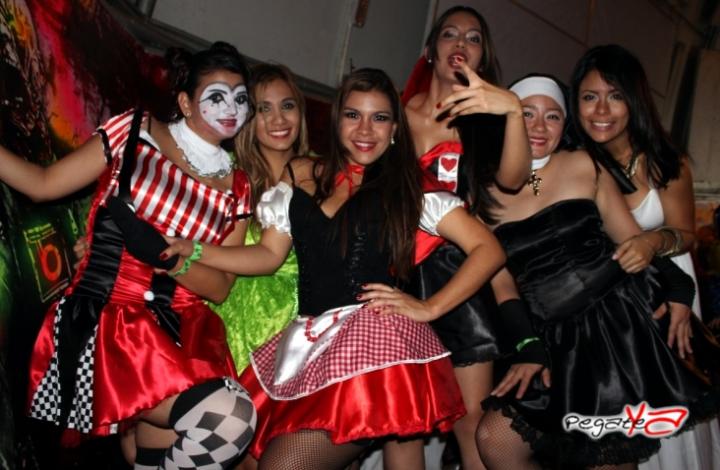 Foto 240 de Lolas - Halloween 2014 en Lolas Club Menga Cali, Cali