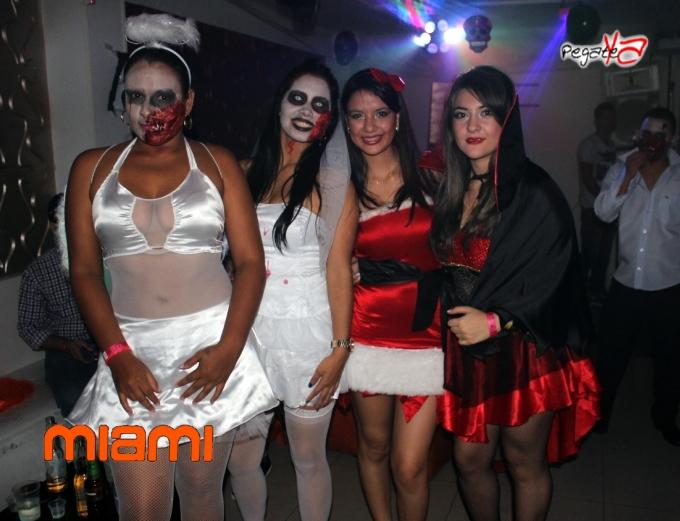 Foto 25 de Miami Bar - Halloween 2014 en Miami Bar Cali, Cali