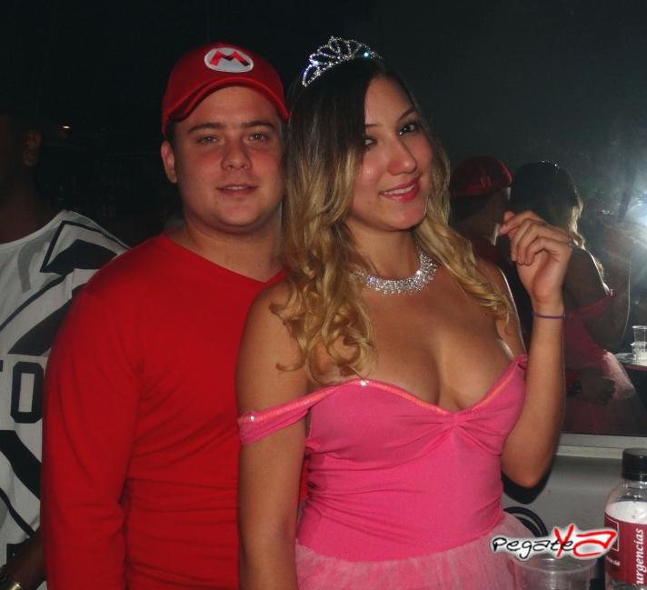 Foto 22 de Urgencias - Halloween 2014 en Urgencias Urban Night Club