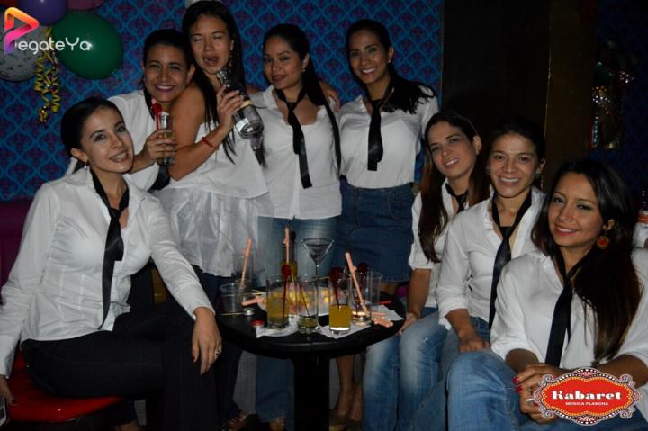 Foto 13 de Kabaret Bar - 1er/2do Fds Enero. 2017 en Kabaret - Granada, Cali
