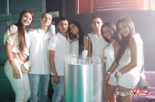 Foto 15 de AQUA 3 y 4 DE AGOSTO en Discoteca Aqua Medellin, Medellín