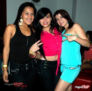 Foto 20 de Enero 19 del 2012 en Babel / Barra Libre Cali, Cali