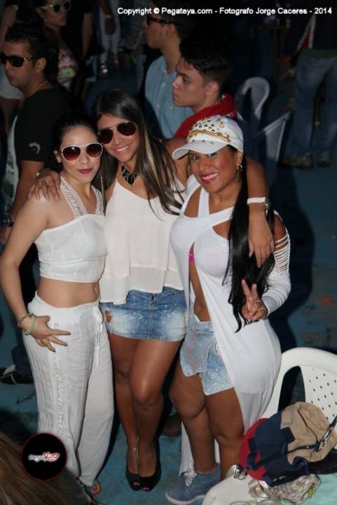 Foto 125 de TOMORROWLAKE Lago Calima en Fiestas Colombia, Medellín