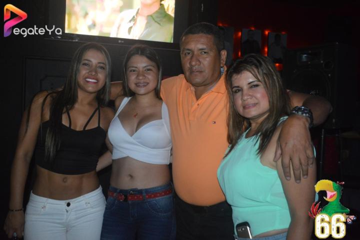 Foto 16 de La Lora Bar - 1er Fds Abril 2016 en La Lora Bar, Cali