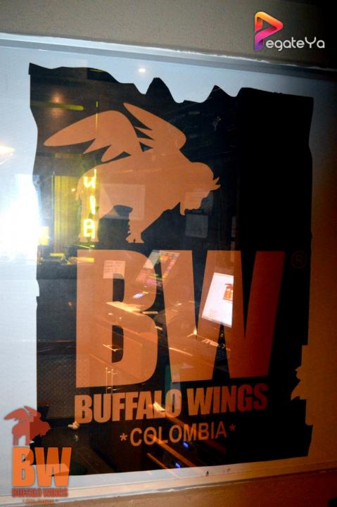 Foto 10 de Bufalo Wings - 5to FDS Agosto 2015 en Búfalo Wings - Cali, Cali