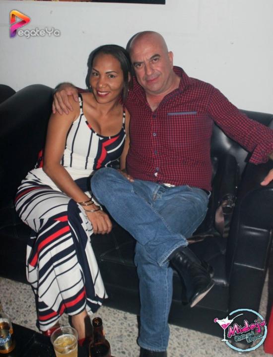 Foto 23 de Midaju - 4to FDS Sept 2015 en Midaju Bar