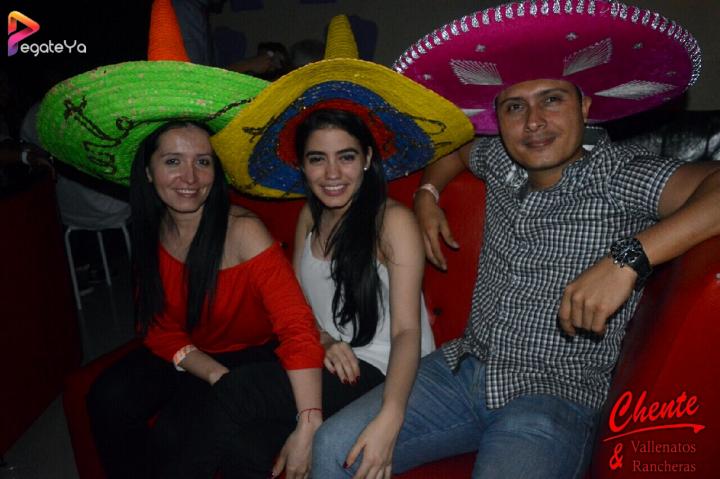Foto 5 de Chente - 1er Fds Abril 2017 en CHENTE Vallenatos y Rancheras, Cali