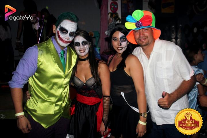 Foto 10 de Mi Dios Se Lo Pague - Halloween 2015 en Fonda Mi Dios Se Lo Pague, Cali