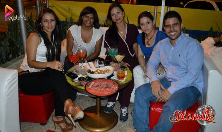 Foto 14 de Blondie - 3er FDS Junio 2015 en Blondie Bar Cali, Cali