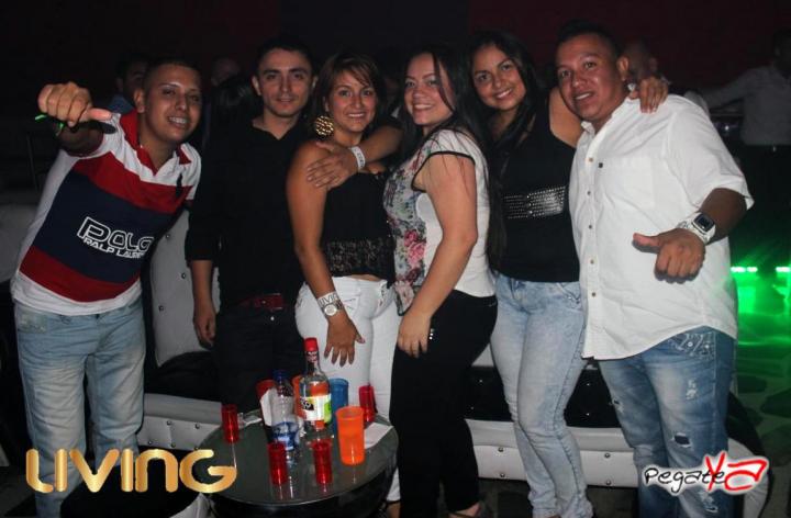 Foto 44 de Living Night Club - Oct 11 en Living Night Club, Cali