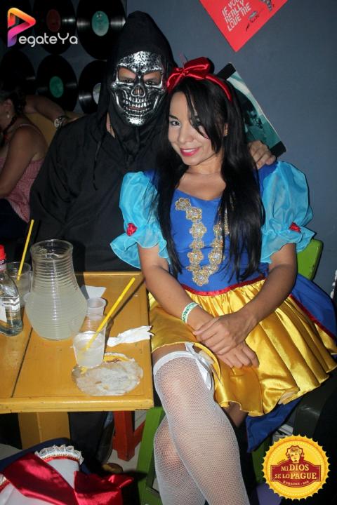 Foto 5 de Mi Dios Se Lo Pague - Hallowen 2016 en Fonda Mi Dios Se Lo Pague, Cali