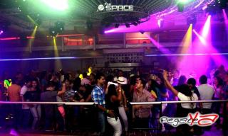 Foto 33 de Binomio de Oro y los Van Van de Cuba en Space Menga, Cali