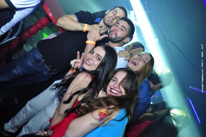 Foto 29 de PISO V - Sabado 8 de abril de 2017 en Bar Piso V Bucaramanga, Bucaramanga
