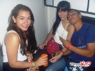 Foto 24 de Marzo 31 del 2012 en Babel / Barra Libre Cali, Cali